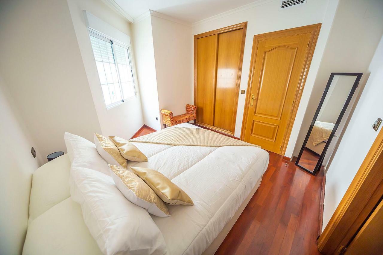 Torrevieja Experience Atico 1ª Linea Apartment ภายนอก รูปภาพ